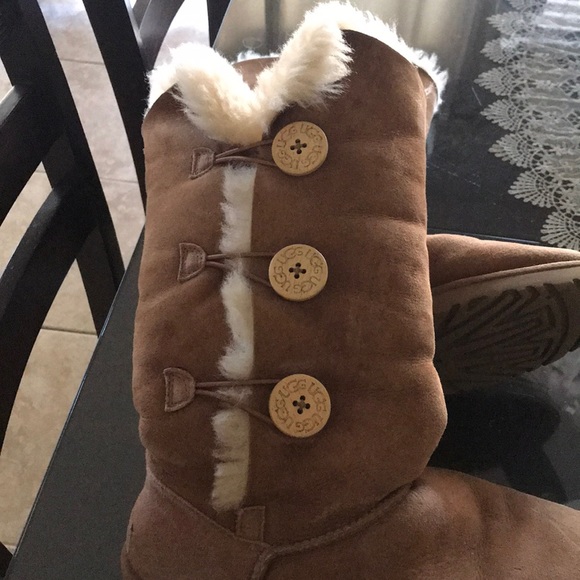 Women’s Bailey ugh boots - Picture 6 of 6